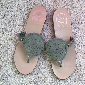 Jack Rogers sage green sandals 🌱